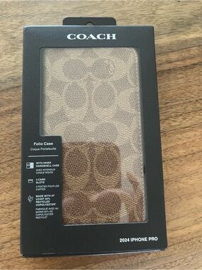 Coach IPhone 13 or 16 Leather Case/credit card holder Brown/beige